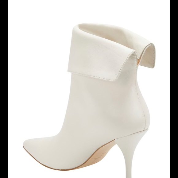 Marc Fisher Shoes - Marc Fisher fold over +White boots+White